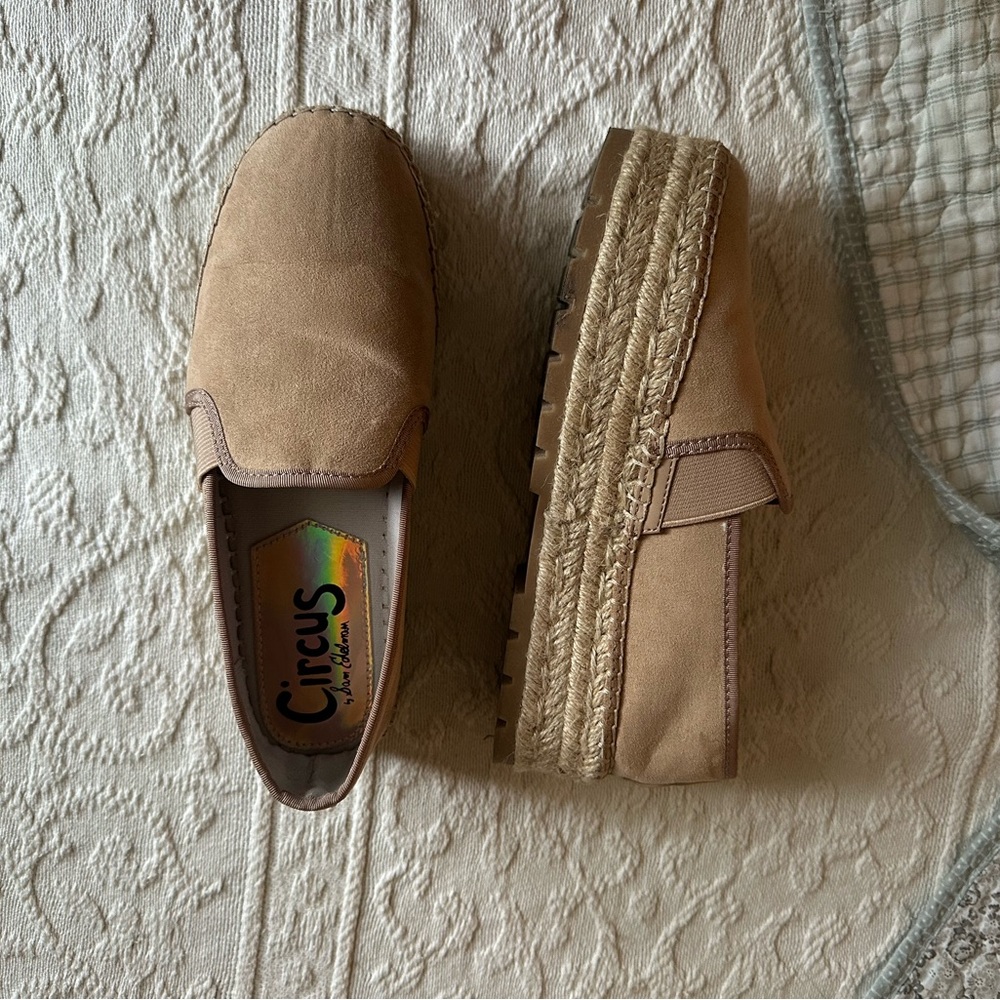 Circus by Sam Edelman Beige Christina Slip-On Platform Loafers - Picture 2 of 5